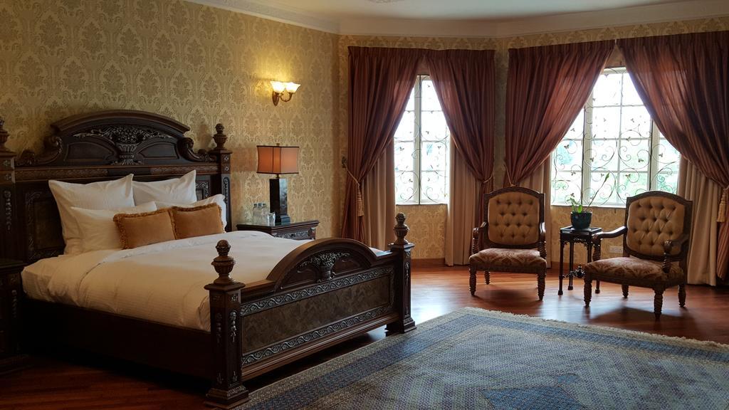 The Kahaani Hotel อาเยอร์ เกโระห์ ภายนอก รูปภาพ