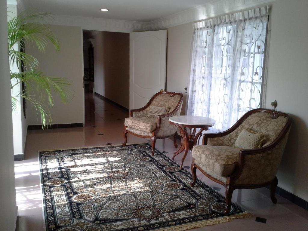 The Kahaani Hotel อาเยอร์ เกโระห์ ภายนอก รูปภาพ