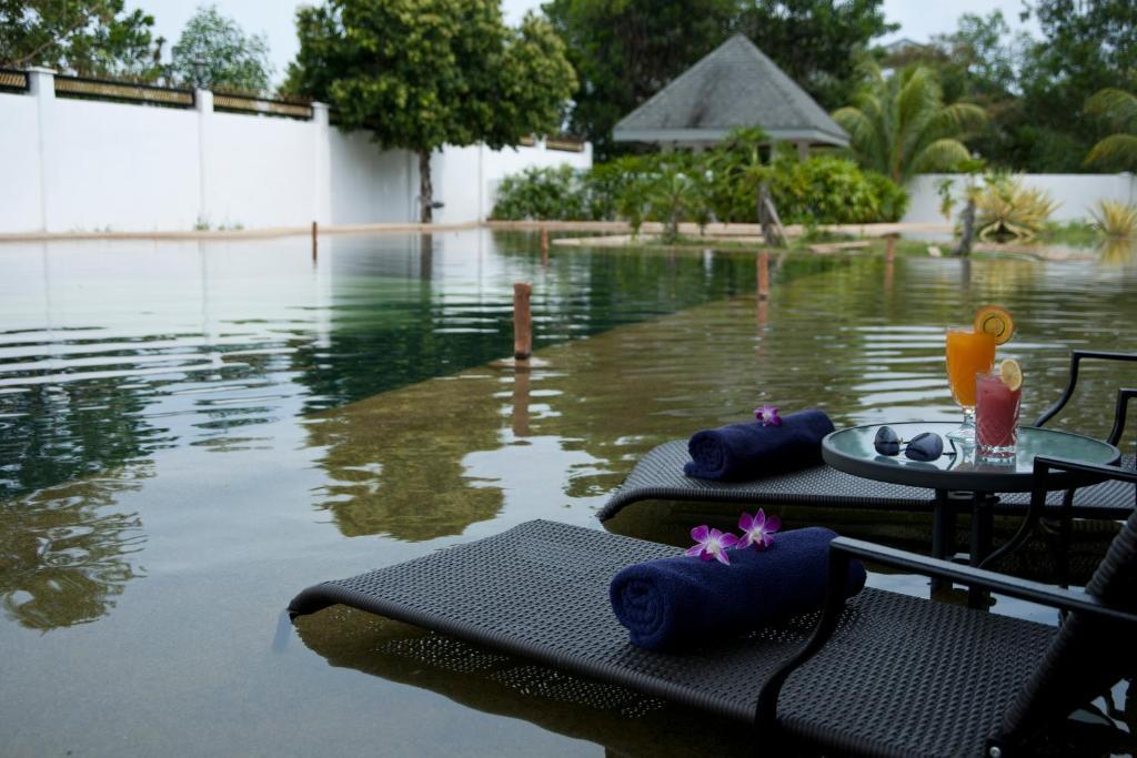 The Kahaani Hotel อาเยอร์ เกโระห์ ภายนอก รูปภาพ